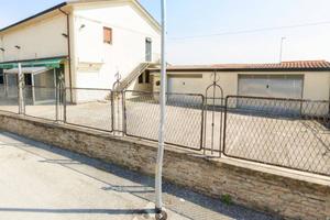 Box / Garage di 31 m² a Copparo