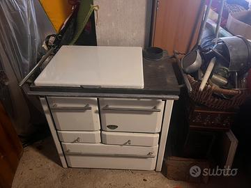 Stufa a legna putage lincar