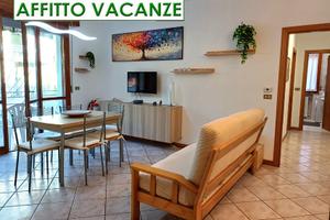 LUGLIO AGOSTO A pochi passi dal mare con box auto