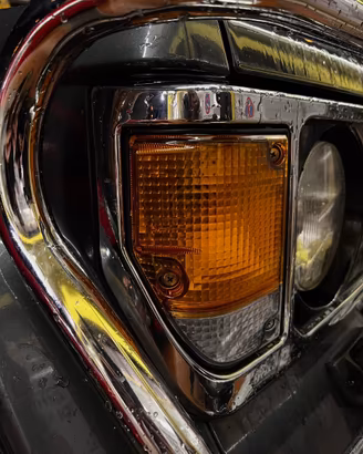 Frecce toyota land cruiser lj70 faro tondo