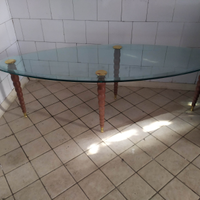 Tavolo ovale in vetro