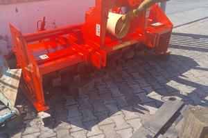 Vasta disponibilità di fresatrici per trattori