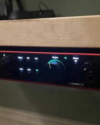 Focusrite Scarlett 2i2 mount