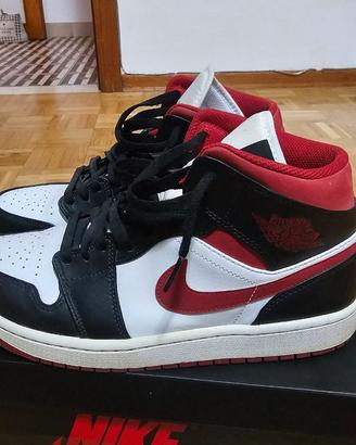 Air Jordan 1 mid gym red