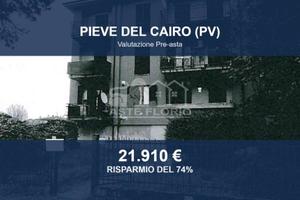 Immobile in asta di 105 m² con box auto a Pieve de