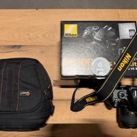 MACCHINA NIKON D-3200 e kit obiettivi NIKKOR