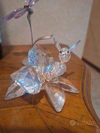 Fiore con ape in Swarovski
