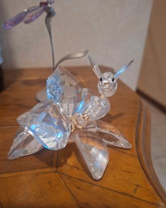Fiore con ape in Swarovski