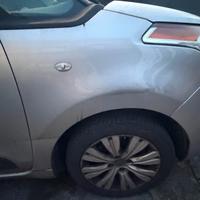 Parafango destro Citroen C3 Picasso anno 2013