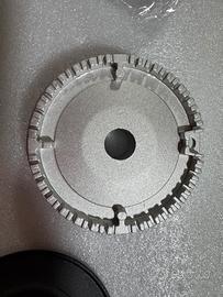 Kit bruciatori, spartifiamma,e cappellotti Ariston