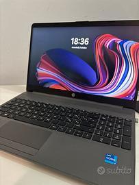 NOTEBOOK HP250 G9 i7 16 gb ram