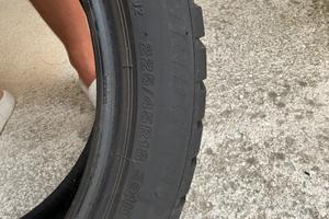 Bridgestone invernali 225/45/18