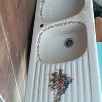 Lavandino in porcellana francese