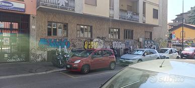 CAPANNONE A MILANO