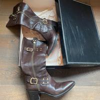 Stivali texani Cesare Paciotti