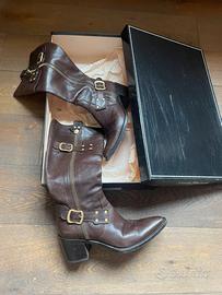 Stivali texani Cesare Paciotti