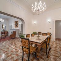 Tavolo stile impero con 8 poltroncine