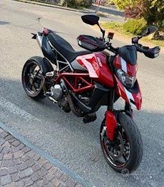 ducati hypermotard  950