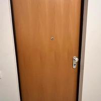 Porta blindata conpleta di telaio gia smontata