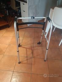  carrello deambulatore 