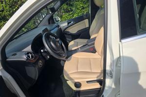 mercedes b200