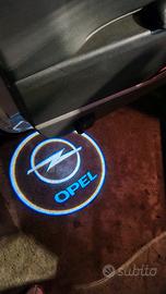 Una luce che stupisce per tuo Opel.