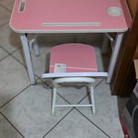 Tavolino e sedia per bambini 