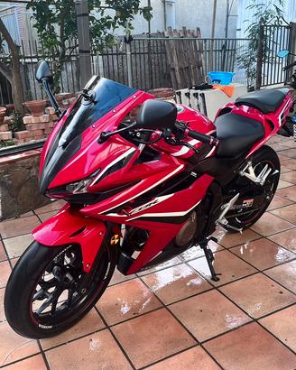 Honda CBR500R 2018