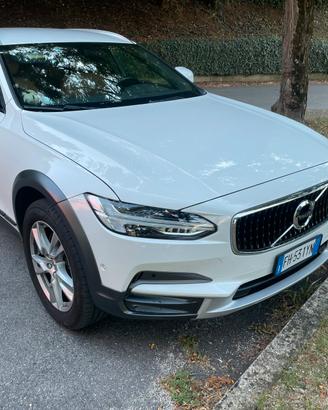 Volvo v90 cross country