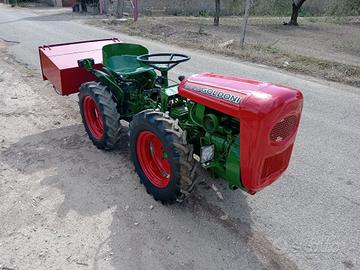 Trattore Goldoni completo di fresa originale 21cv 