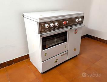 Cucina a Gas con Forno Elettrico - Indesit Vintage