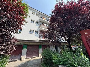 Box / Garage di 60 m² a Bologna