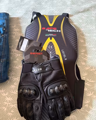 Abbigliamento moto
