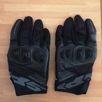 Guanti moto invernali ed estivi