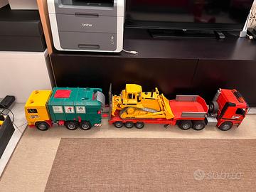 Camion giocattolo Bruder