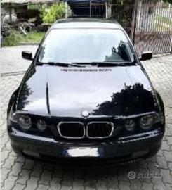 Faro anteriore destro