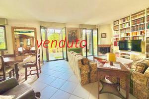 Villetta a schiera di 289 m² con più di 5 locali e