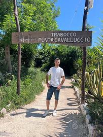 Cameriere/barista/ venditore cartelle/ autista