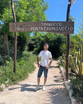 Cameriere/barista/ venditore cartelle/ autista