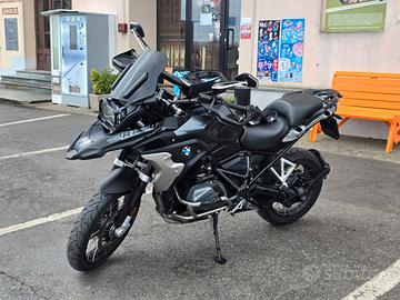BMW R1250 GS std 2022 pari al nuovo