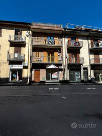 Locale Commerciale in Via Roma Atripalda