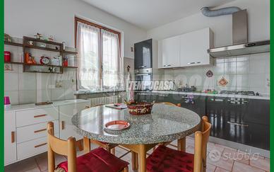 VILLA SINGOLA DISPOSTA SU UN UNICO LIVELLO