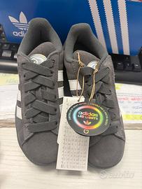 Scarpe Bimbo Adidas campus muove con cartellino