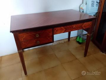 Scrittoio antico