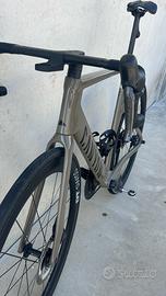Bicicletta Canyon Aeroad CF SLX 8 Di2 Tg. L