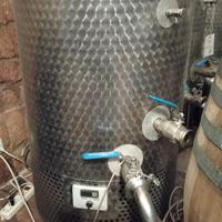 serbatoi in acciaio con sistema di riscaldamento e