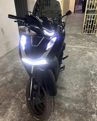 sh 125