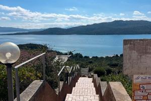 Bilocale sul mare