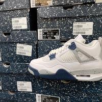 Jordan 4 Retro Midnight Navy