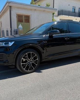 Audi Q7 SUV 45 TDI quattro tiptronic Business Adva